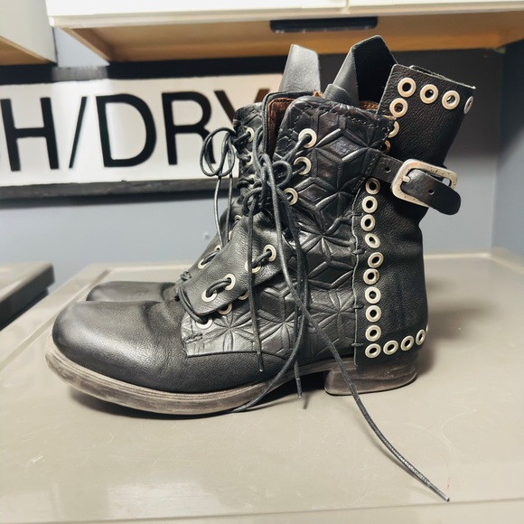 A.S.98 Black and Brown Combat Boots - Picture 3 of 7